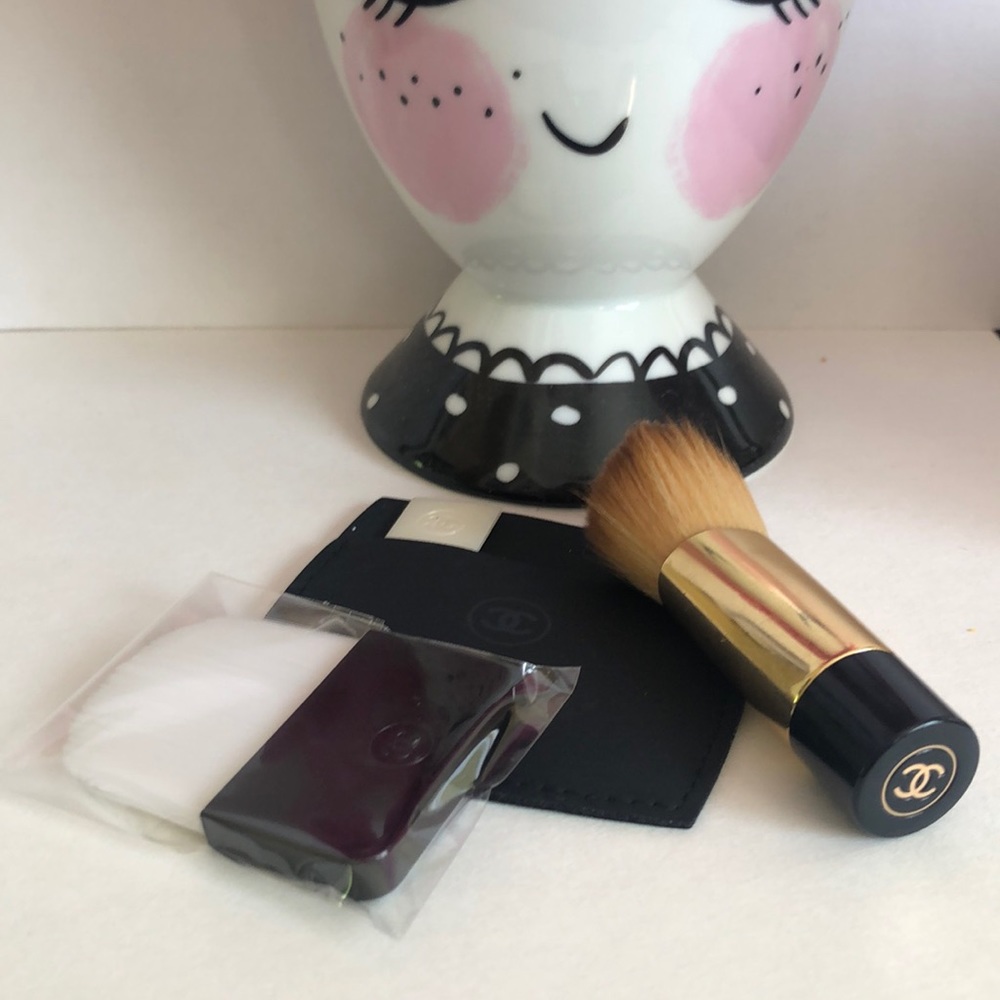 2 Chanel Makeup Brushes